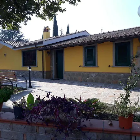 La Camelia Bed & Breakfast *