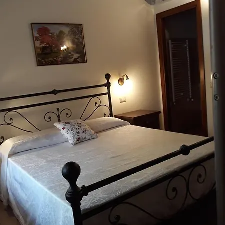 Bed & Breakfast La Camelia Velletri
