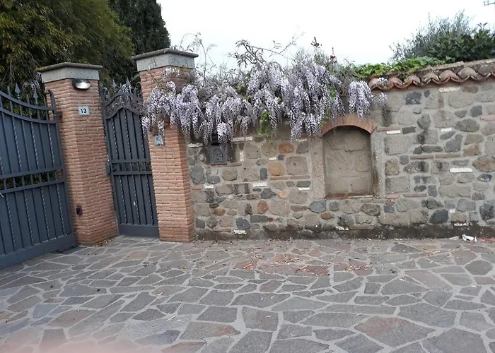 Bed and Breakfast La Camelia 3*