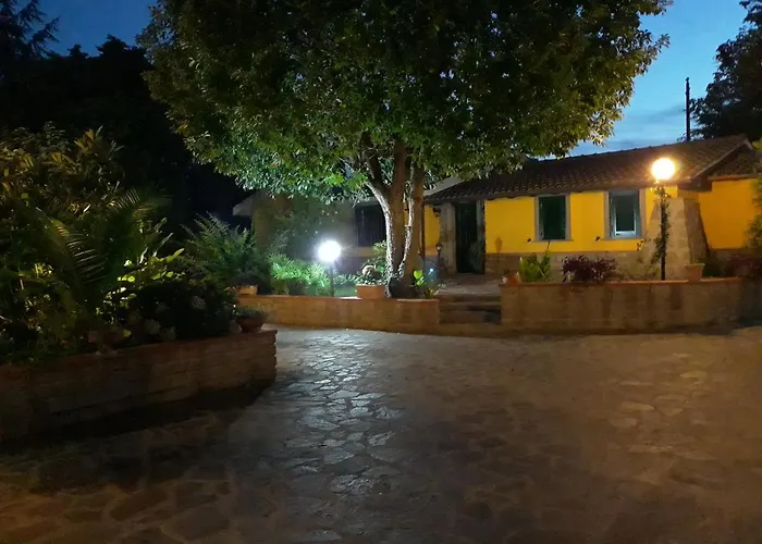 Bed and Breakfast La Camelia 3*